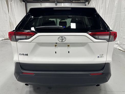 Used 2025 Toyota RAV4 LE AWD/4WD image 6