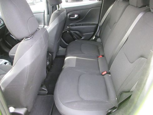 Used 2018 Jeep Renegade Altitude image 13