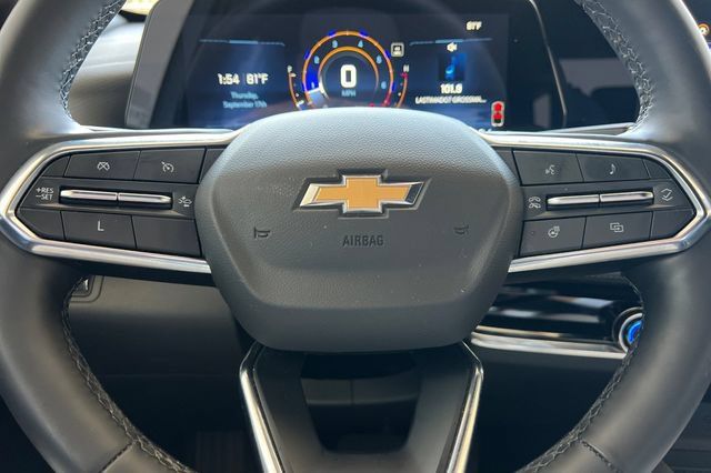 Used 2025 Chevrolet Equinox LT w/ Convenience Package II FWD image 29
