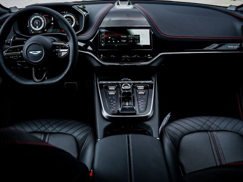 New 2025 Aston Martin DBX 707 image 30