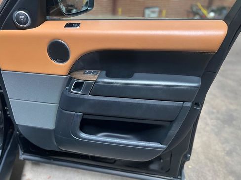 Used 2018 Land Rover Range Rover Sport Supercharged AWD/4WD image 28