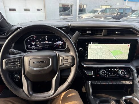 Used 2024 GMC Sierra 3500 Denali Ultimate image 18