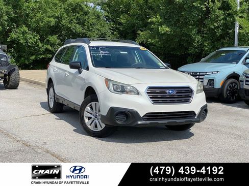 Used 2017 Subaru Outback 2.5i AWD/4WD image 1