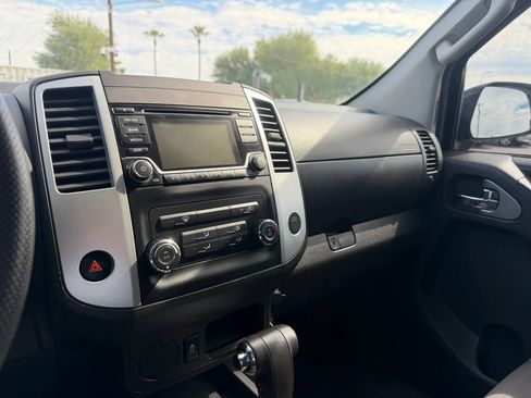 Used 2015 Nissan Frontier Desert Runner RWD image 23