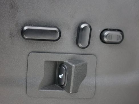 Used 2019 Ford Transit 150 XLT RWD image 8