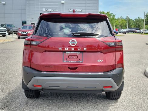 Certified 2021 Nissan Rogue SV FWD image 7
