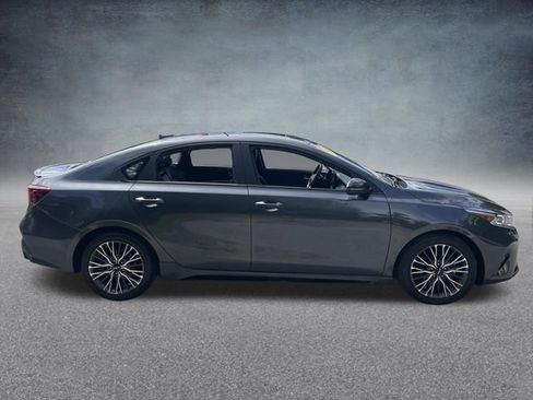 Used 2023 Kia Forte GT-Line w/ GT-Line Premium Package FWD image 5