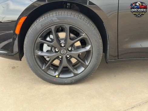 New 2026 Chrysler Pacifica Select w/ S Appearance Package image 23