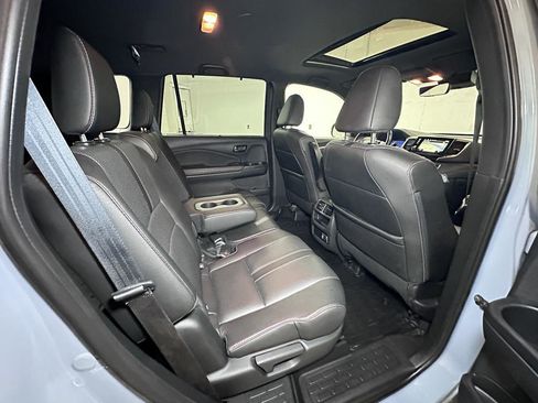 Used 2022 Honda Passport TrailSport image 32