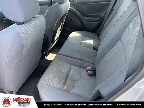 Used 2008 Pontiac Vibe w/ Sun And Sound Package FWD image 12