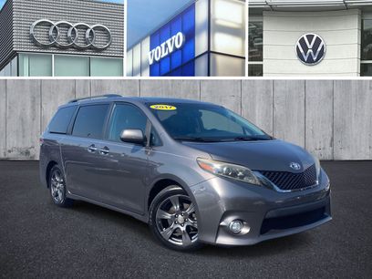 Used 2017 Toyota Sienna L