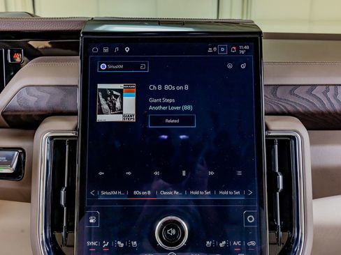 Used 2026 GMC Yukon XL Denali w/ LPO, Floor Liner Package image 23