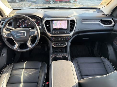 Used 2021 GMC Acadia Denali w/ Denali Ultimate Package AWD/4WD image 19