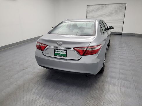 Used 2017 Toyota Camry LE FWD image 7