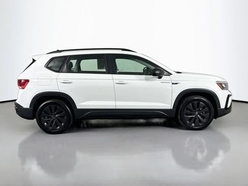 Certified 2022 Volkswagen Taos S AWD/4WD image 8