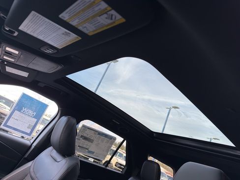 New 2026 Ford Explorer ST-Line image 27