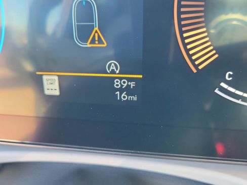 New 2026 Hyundai Tucson SE image 17