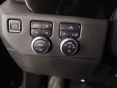 Used 2023 GMC Sierra 1500 Elevation image 8