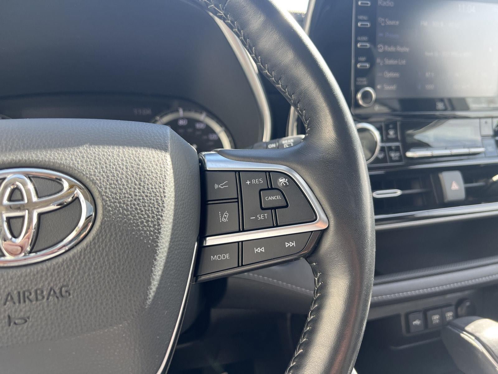 Used 2020 Toyota Highlander Limited AWD/4WD image 28