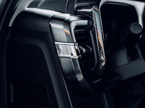 New 2026 Ford F250 Lariat w/ Black Appearance Package image 27