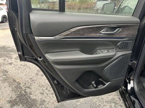 New 2025 Jeep Grand Cherokee Overland image 20