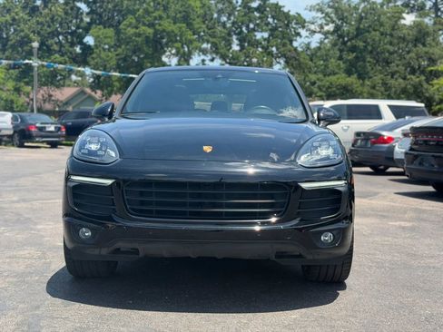 Used 2016 Porsche Cayenne AWD/4WD image 3