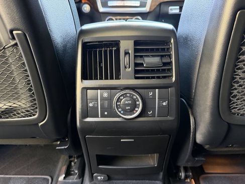 Used 2013 Mercedes-Benz GL 450 4MATIC image 30