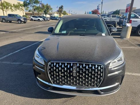 Used 2024 Lincoln Corsair Reserve w/ Equipment Group 201A FWD image 2