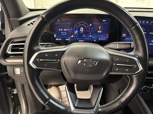 Used 2024 Chevrolet Traverse LT w/ Midnight/Sport Edition AWD/4WD image 13