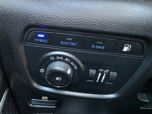 Used 2024 Jeep Grand Cherokee Limited 4xe w/ Trailer Tow Package image 9