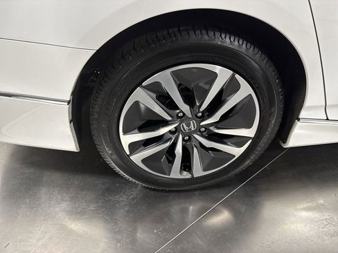 Used 2022 Honda Accord EX-L image 13