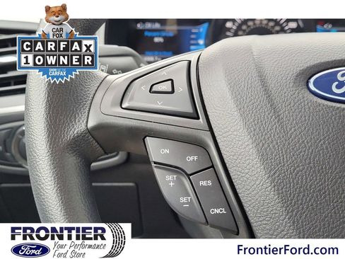 Used 2024 Ford Edge SE w/ Black Appearance Package image 18