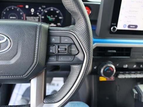 Used 2024 Toyota Tacoma TRD Off-Road image 22