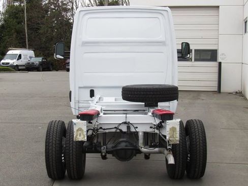 Used 2023 Mercedes-Benz Sprinter 3500 image 5