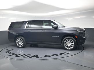 Used 2023 Chevrolet Suburban High Country w/ Premium Package 2 AWD/4WD video 2