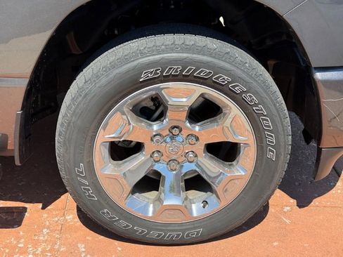 Used 2022 RAM 1500 Big Horn AWD/4WD image 9