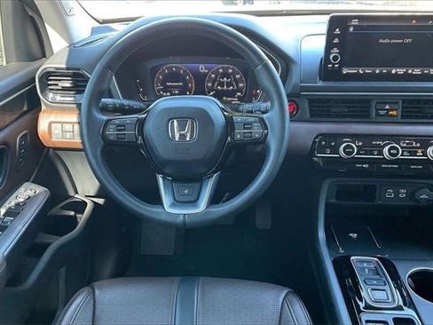 Used 2023 Honda Pilot Elite image 5