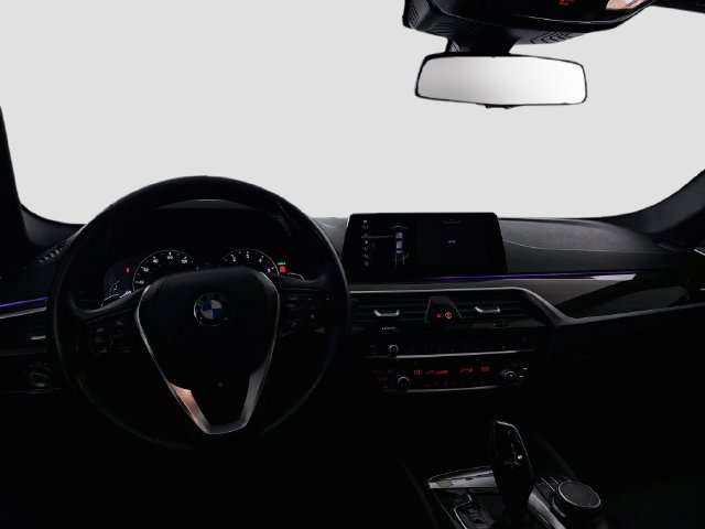 Used 2019 BMW 530i xDrive AWD/4WD image 16