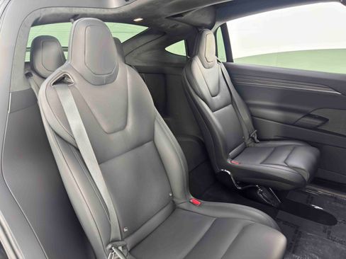 Used 2022 Tesla Model X image 41