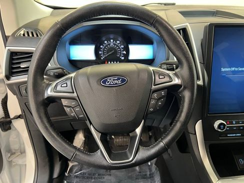 Used 2022 Ford Edge SEL image 18