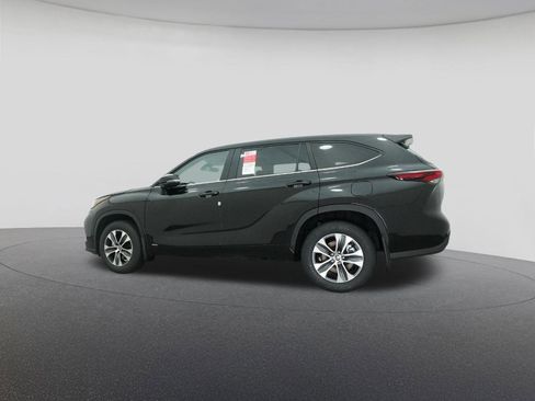 New 2026 Toyota Highlander XLE AWD/4WD image 20