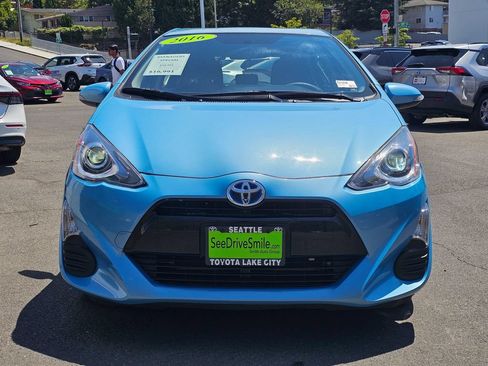 Used 2016 Toyota Prius C Two FWD image 2