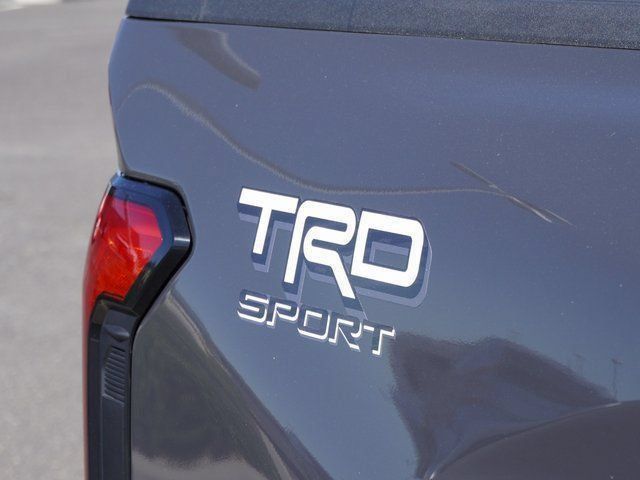 Used 2025 Toyota Tacoma TRD Sport w/ TRD Sport Upgrade Package AWD/4WD image 6