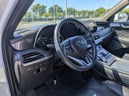 Used 2022 Hyundai Palisade Calligraphy image 10
