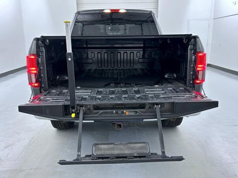 Used 2020 Ford F150 Lariat image 21