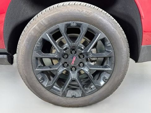 Used 2025 GMC Yukon XL Denali w/ Denali Reserve Package AWD/4WD image 36