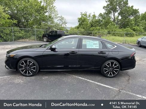 New 2026 Honda Accord Touring image 9