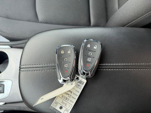 Used 2024 Chevrolet Malibu LT w/ Sport Edition FWD image 29