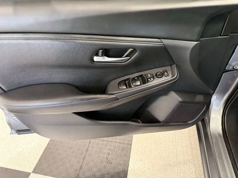 Used 2022 Nissan Sentra SV image 13