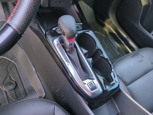 Certified 2024 Chevrolet Trax RS w/ Sunroof Package image 15